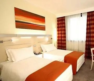 Idea Hotel Milano San Siro 4*, Milan