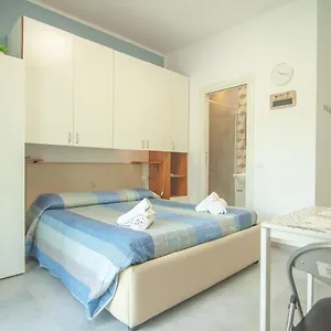 https://casetta-del-villaggio.sicilyhotelsitaly.net